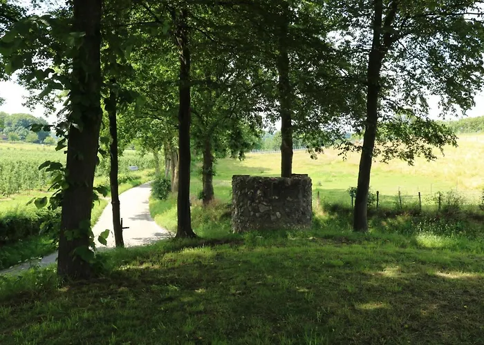 Bed and Breakfast Vroelen-noorbeek 3*